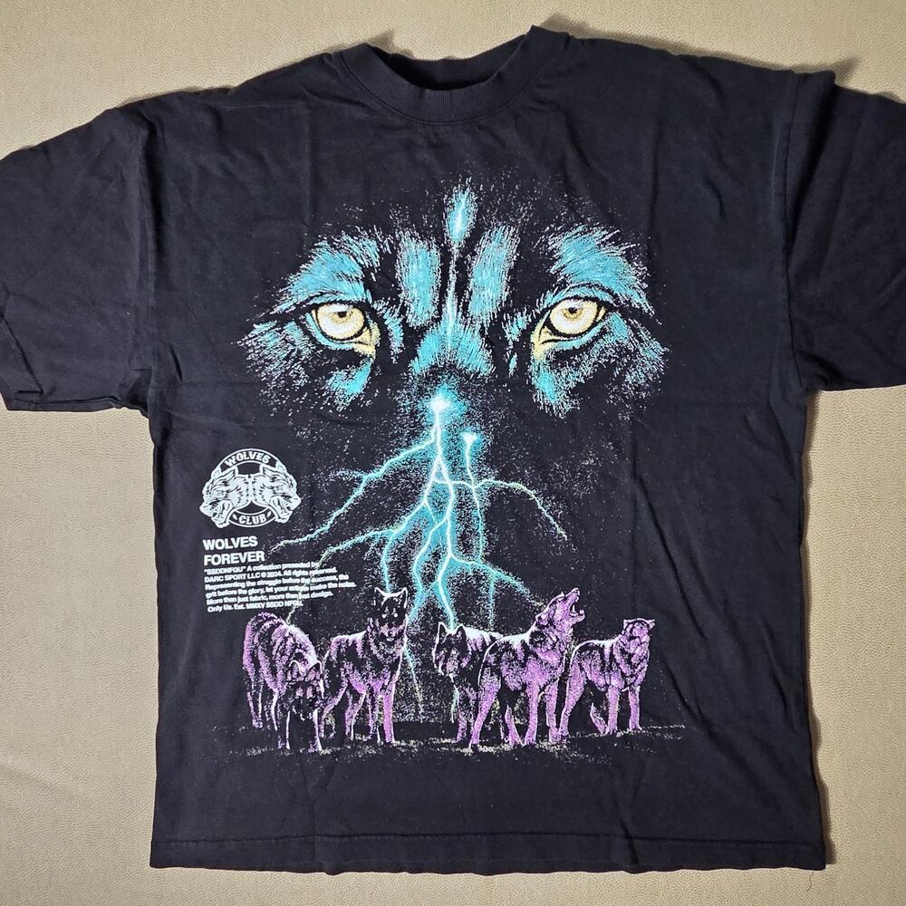 Darc Sport Wolves Club Forever Lightning Premium Tee Mens Medium M Black NWT